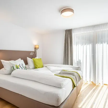 Edelweiss 200m Zum Lift - Silvretta Card Premium Inklusive * סי