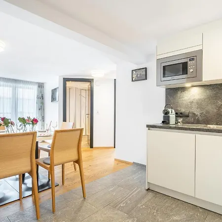 Edelweiss 200m Zum Lift - Silvretta Card Premium Inklusive *