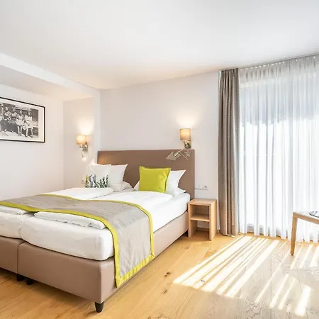 Edelweiss 200m Zum Lift - Silvretta Card Premium Inklusive * סי