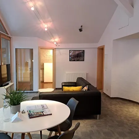 Edelweiss 200m Zum Lift - Silvretta Card Premium Inklusive * سي